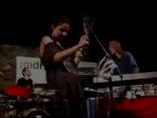 Midi festival 2006 extrait g.g.dance