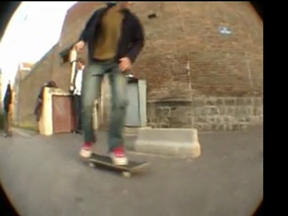 The Spring video Amiens skateboard