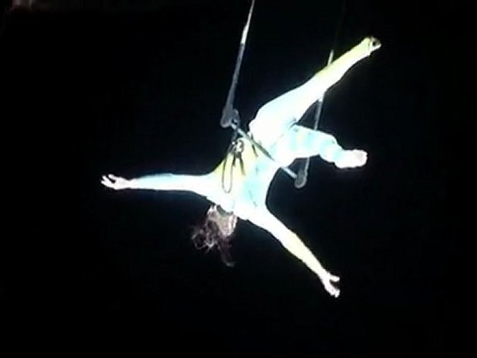 Festival de Loire 2011 : Transe Express : "Maudits sonnants, Carillon céleste"