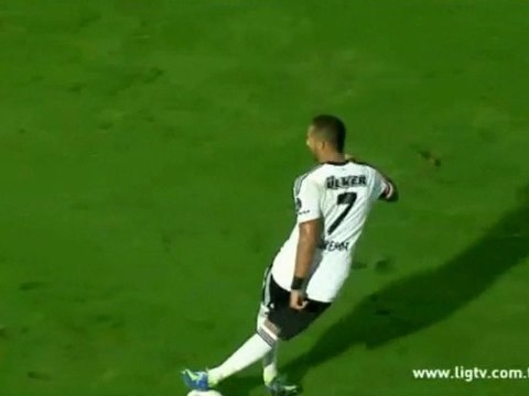 Le coup du foulard manqué de Quaresma