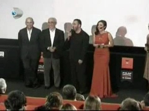 cansizkus.com-CEM YILMAZ, ŞENER ŞEN'İ NASIL GÜLME KRİZİNE SOKTU?