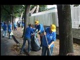 Napoli - I cittadini ripuliscono la città