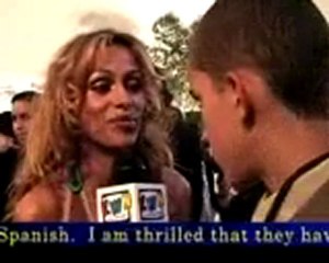 Paulina Rubio entrevista People En Español (Border Girl)