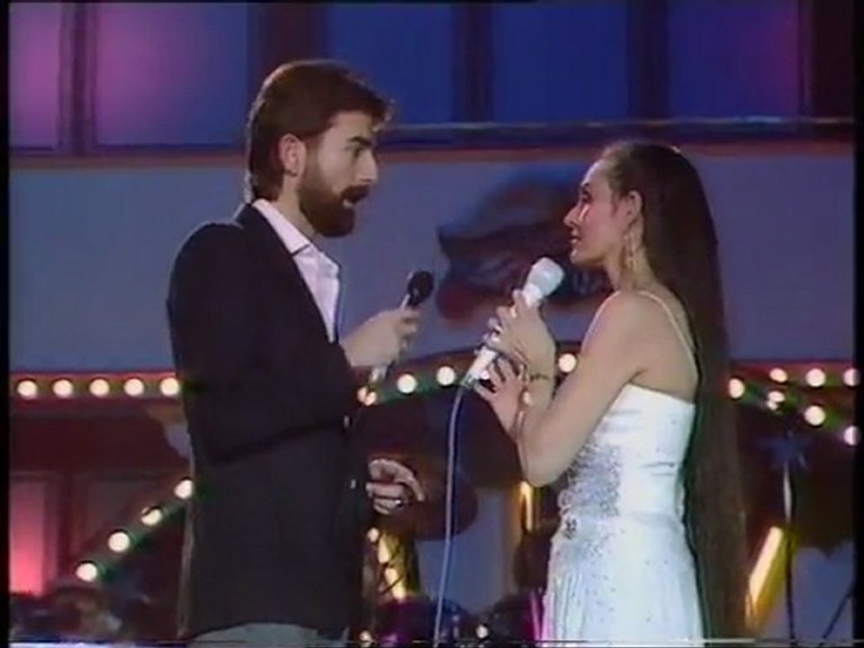 Crystal Gayle - You and I