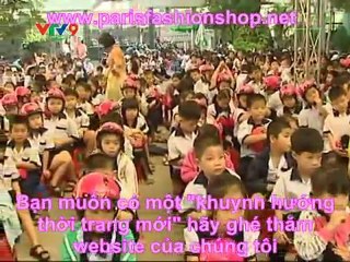 Sophie Paris Vietnam - su kien quyen tang non bao hiem cho truong dong  - YouTube (1)