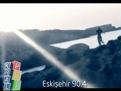 Hande Yener - Bana Anlat