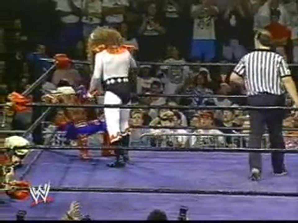 Gangsta's Paradise 9.16.1995 - Rey Mysterio vs Psychosis_xvid