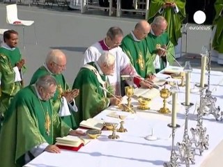 Pope delivers final mass of German visit