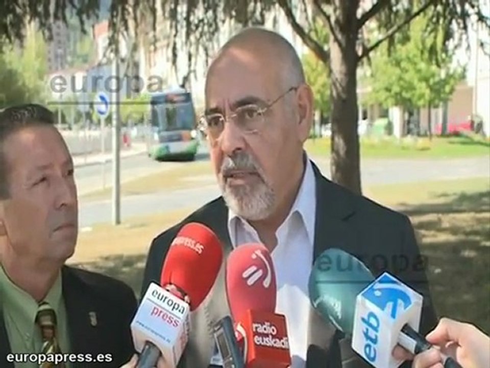 Pastor: "ETA y la IA son los que deben moverse"