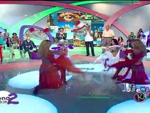 Vogue - Oriental Dance(Antena2TV.25.Sept.2011) (2)