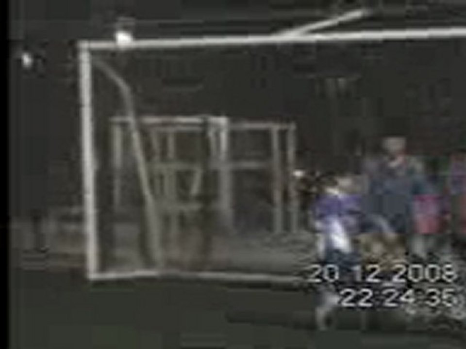 Halı Saha akrabalarla maç yapıyoruz-5  yıl 2009