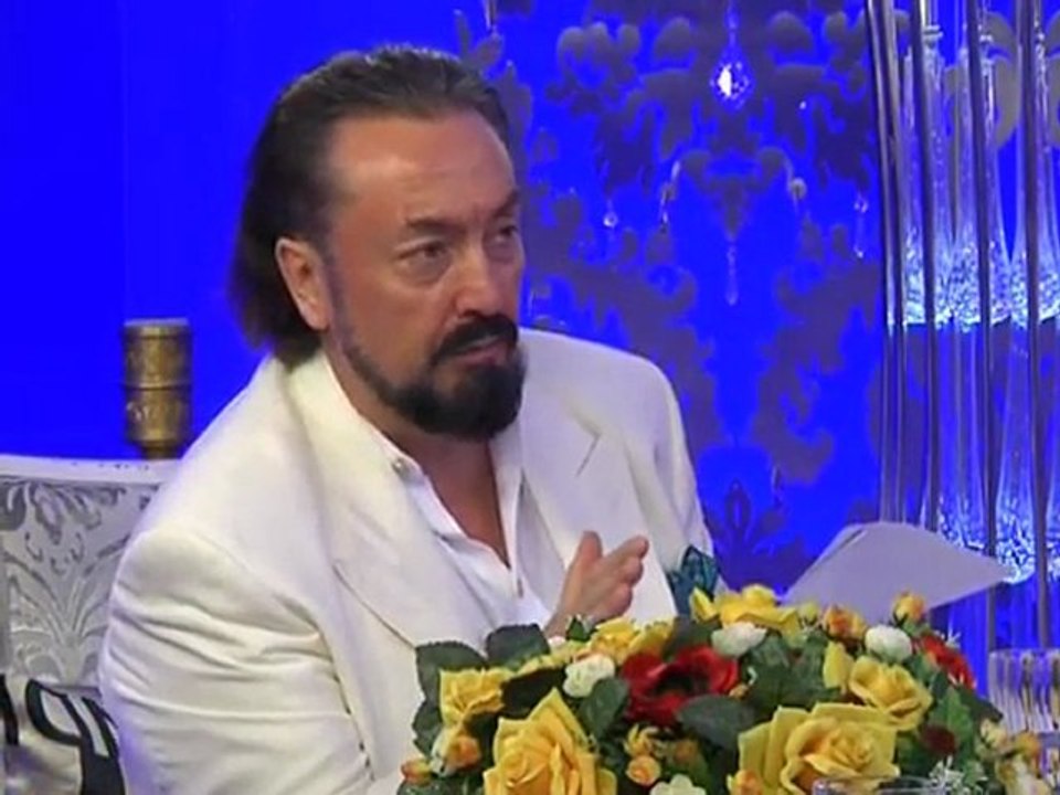 Tevbe Suresi'nden açıklamalar Münafık, Kuran'ın yeterliliğini asla kabul etmez.