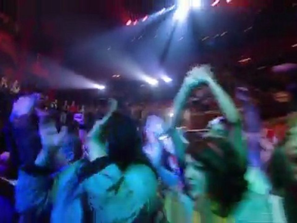 iConcerts - Razorlight - Fall to Pieces (live)