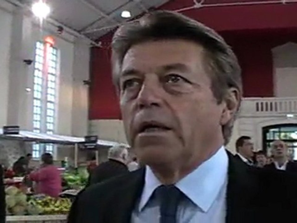 VESOUL : LE DEPUTE-MAIRE FAIT SON MARCHÉ