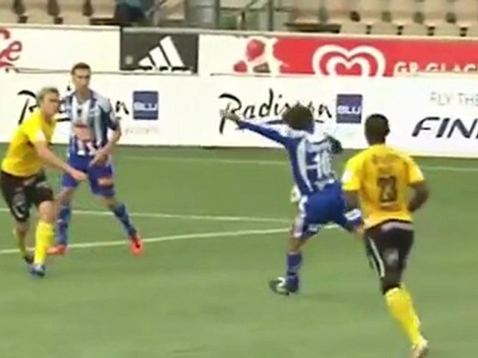 Jari Litmanen marque encore à 40 ans !