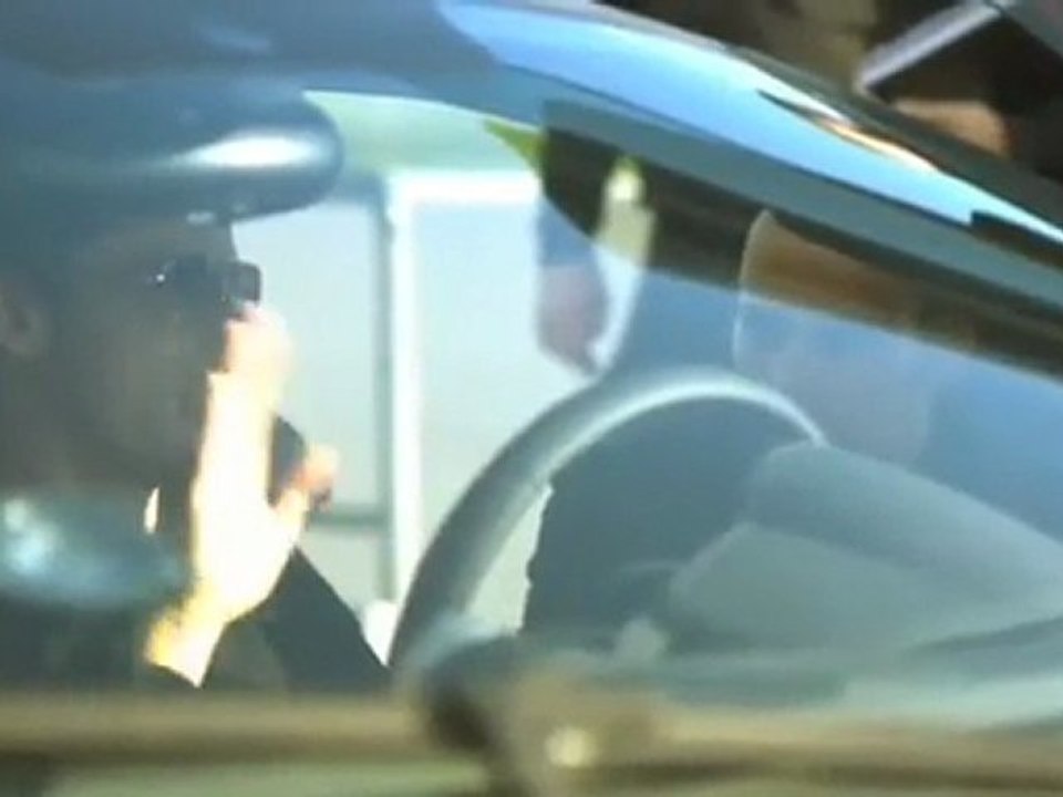 The Jenson and Lewis Test - McLaren MP4-12C Prototype Test