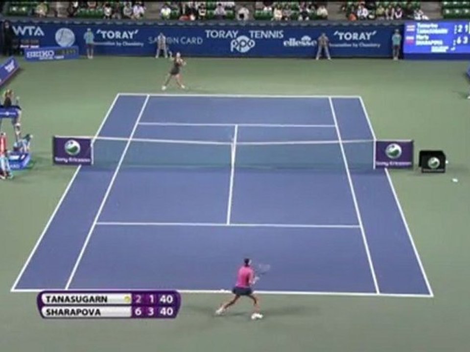Tokio - Sharapova eine Runde weiter