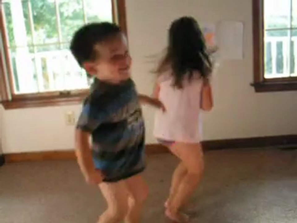 Les enfants dansent version rock