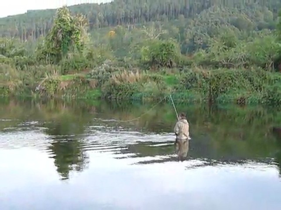 Stage Spey cast sur une rivière d'Irlande
