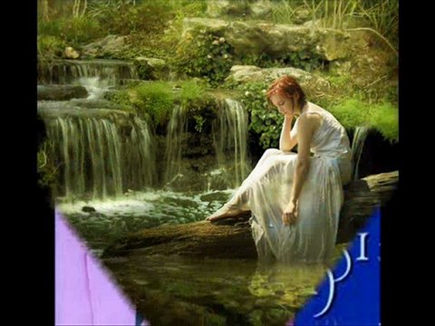 ZEKİ MÜREN AÇILAN BİR GÜL GİBİ