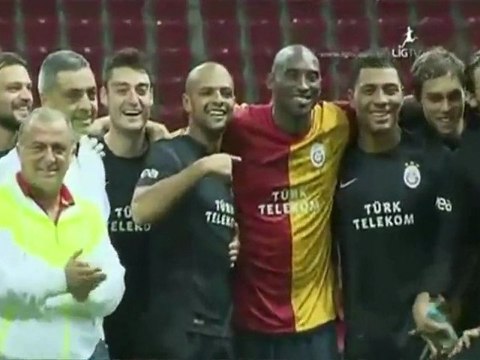 Kobe Bryant marque des buts avec Galatasaray !