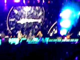 [FANCAM] FT Island - Hello Hello (KMW Malaysia 2011 live)