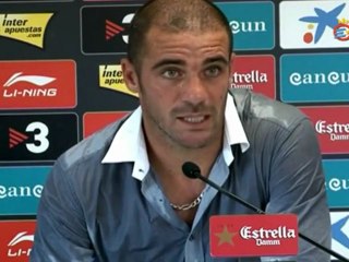 Le footballeur Walter Pandiani mouille le maillot