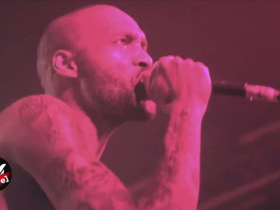 OFF LIVE - Skip the Use: "People in the Shadow"