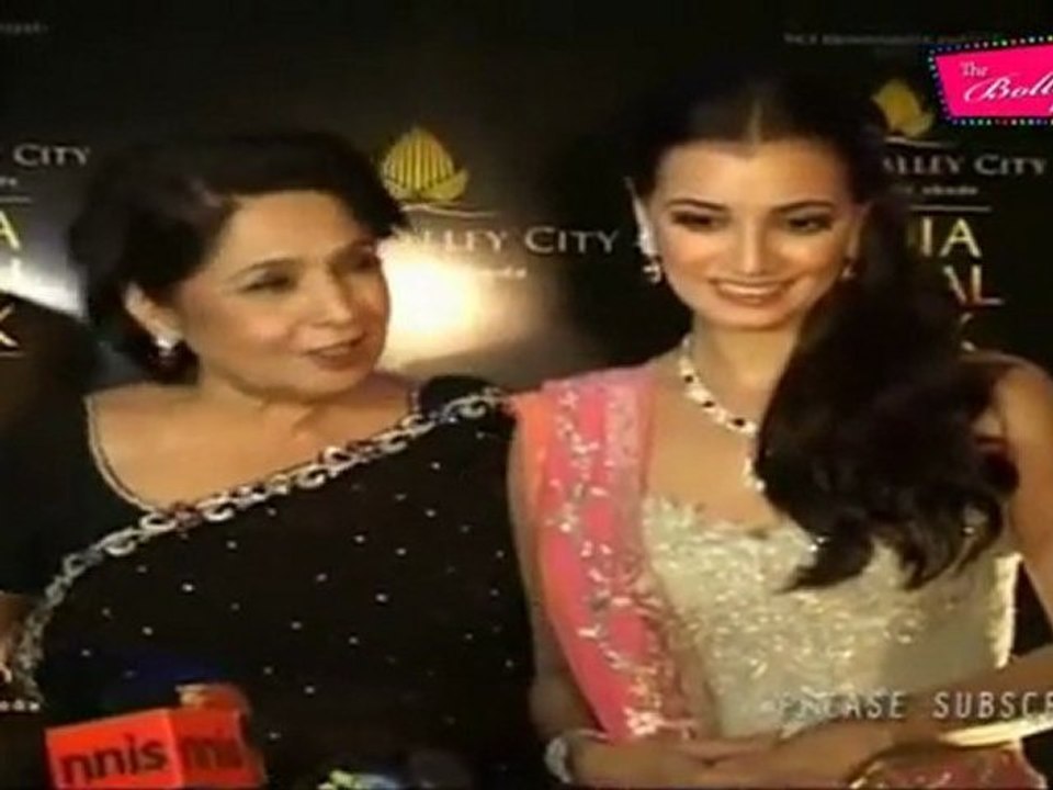 Dia Mirza and Zayed Khan on ramp at Aamby Valley India Bridal Week 2011