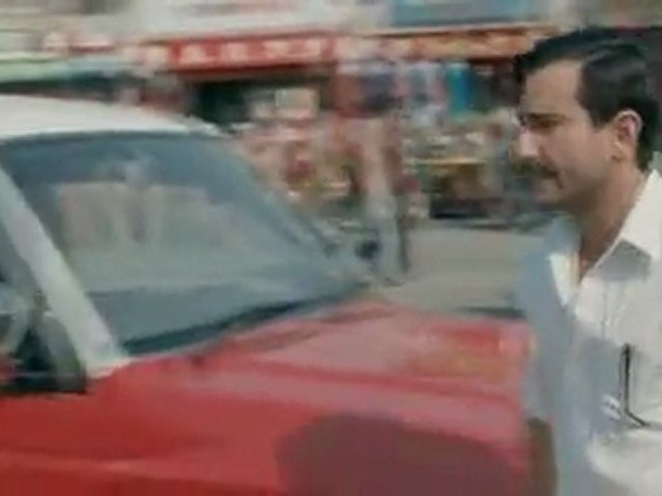 Aarakshan 2011 - DVDRip - Desicorner.net-5