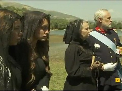 EL SECRETO DE PUENTE VIEJO TRISTAN Y PEPA FUNERAL MOMENTAZO 27-09-2011 (1)