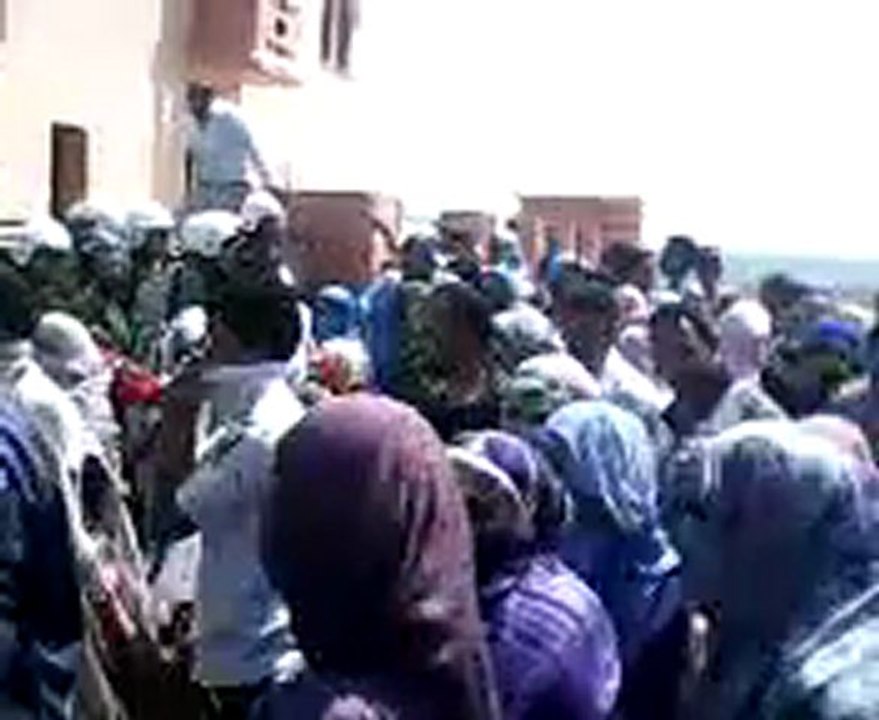 جماهير الداخلة المحتلة تطالب برحيل المحتل