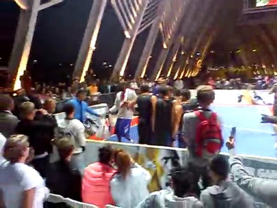 O Kobe Bryant με την φανέλα του Ολυμπιακού