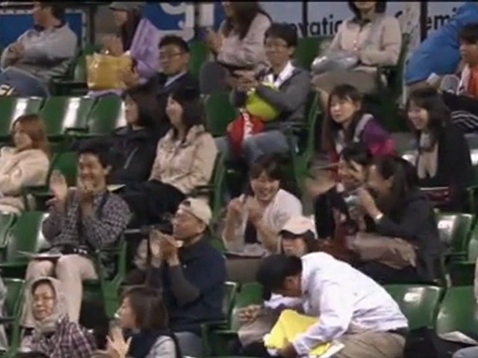 Tokio - Wozniacki eine Runde weiter