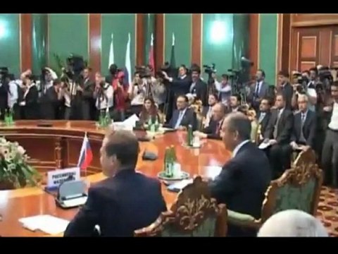 Masterforex-V: В чем провинился Д. Медведев перед интеллигенцией Таджикистана?