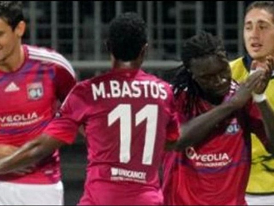 Olympique Lyon 2-0 Dinamo Zagreb Gomis great-chip