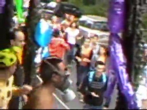 Techno Parade 2011 - Char Techno Maker - Samyx