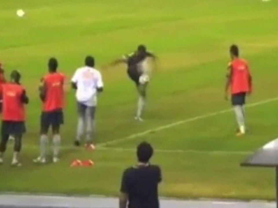 Lucas vs Neymar, qui jongle le mieux ?