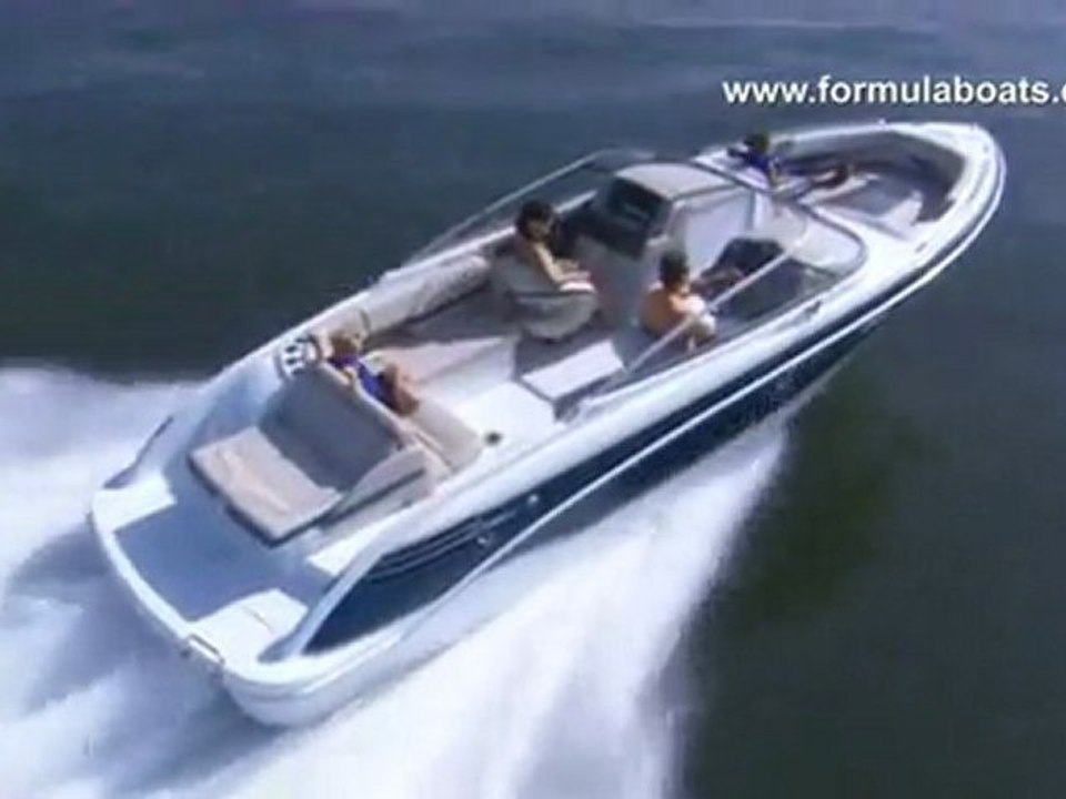 Formula Bowrider On The Water 2011 by best boats24