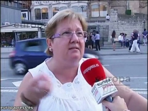 Vecinos de Barcelona luchan contra los autobuses