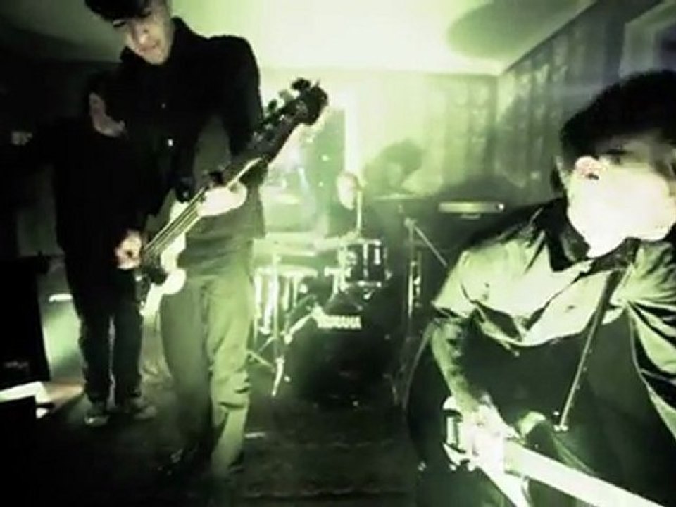 Mundtot - Virus Mensch (Official Music Video)