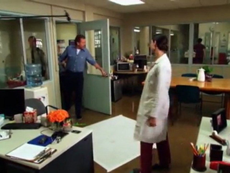Доктор Хаус в тюрьме (House M.D. 8 season)