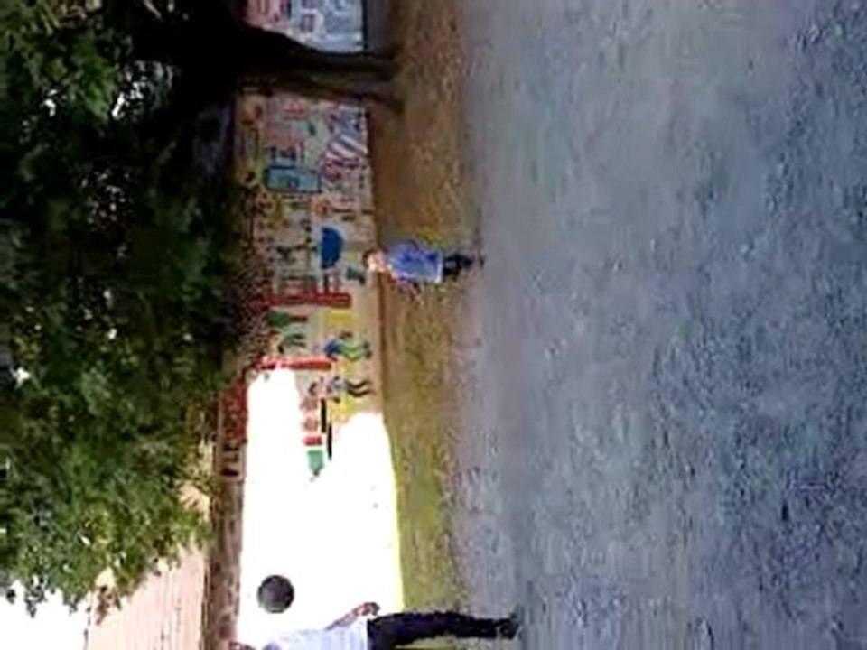 Partie de foot avec super parrain et papa