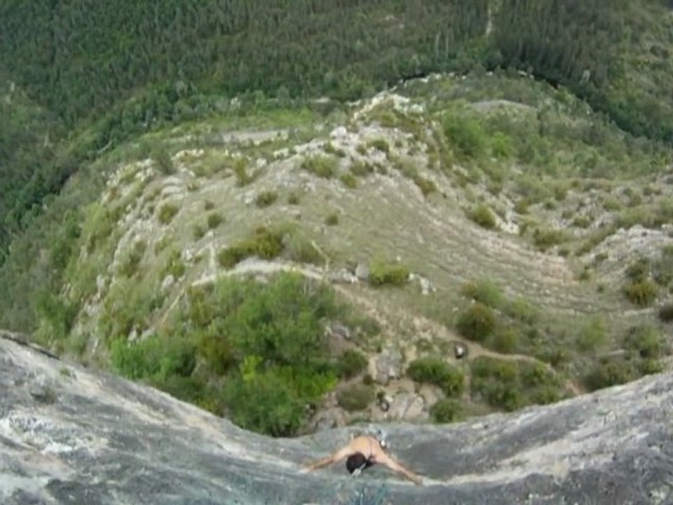 sortie escalade dans les gorges de la Jonte aout 2011