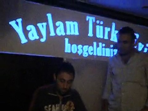 gökmen yıldız - yağmur yağıyor bu gece şehre