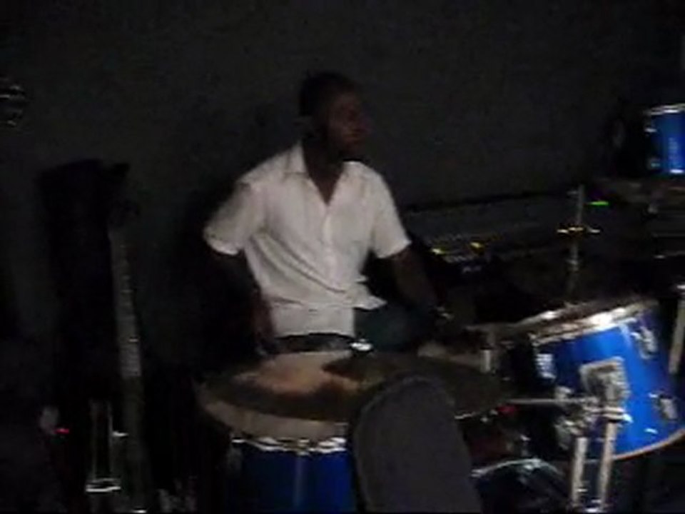 Zombie- The Cranberries (Cover)