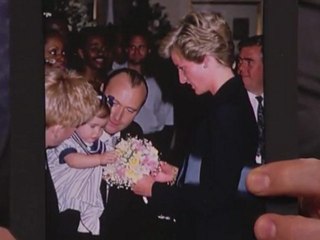 JKL - Lily Collins #I - TV Show JKL - Lily Collins #I (Anglais)