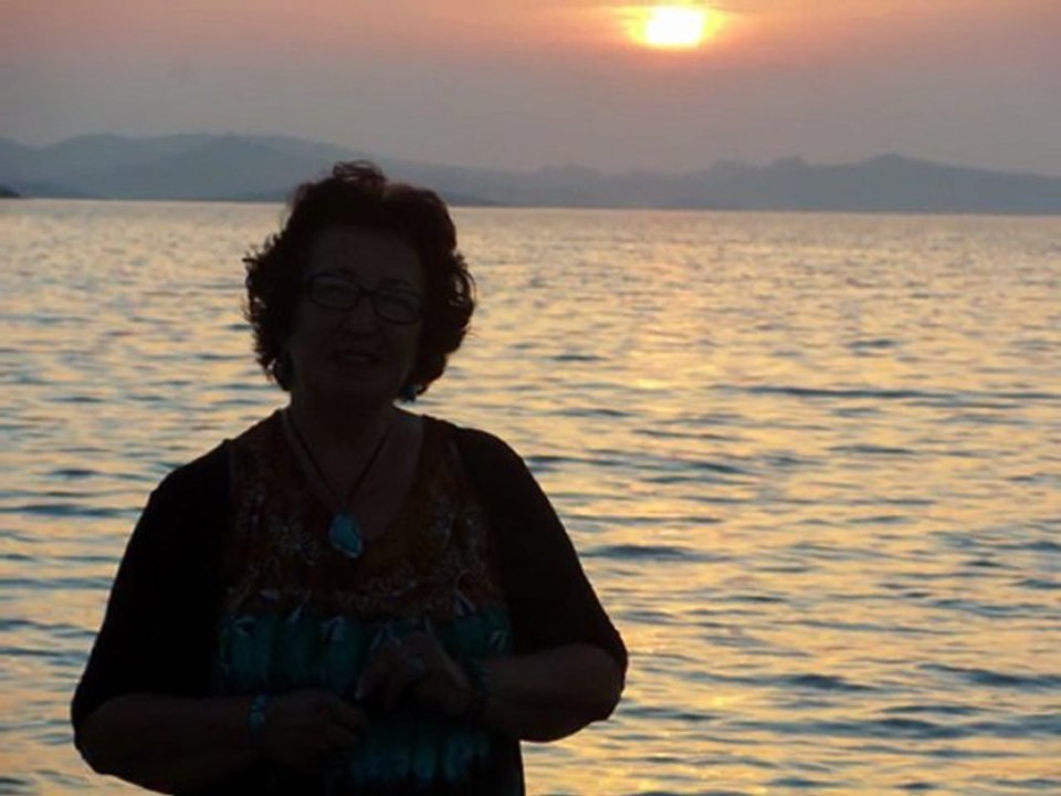 Hiç kimse.. Şiir Nevin Işık