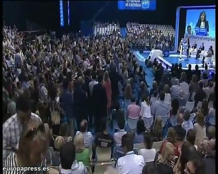 Sáenz de Santamaría contesta a Rubalcaba