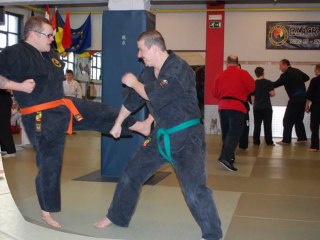 Black Eagle de Halle: Art Martiaux pour Tous 🥋